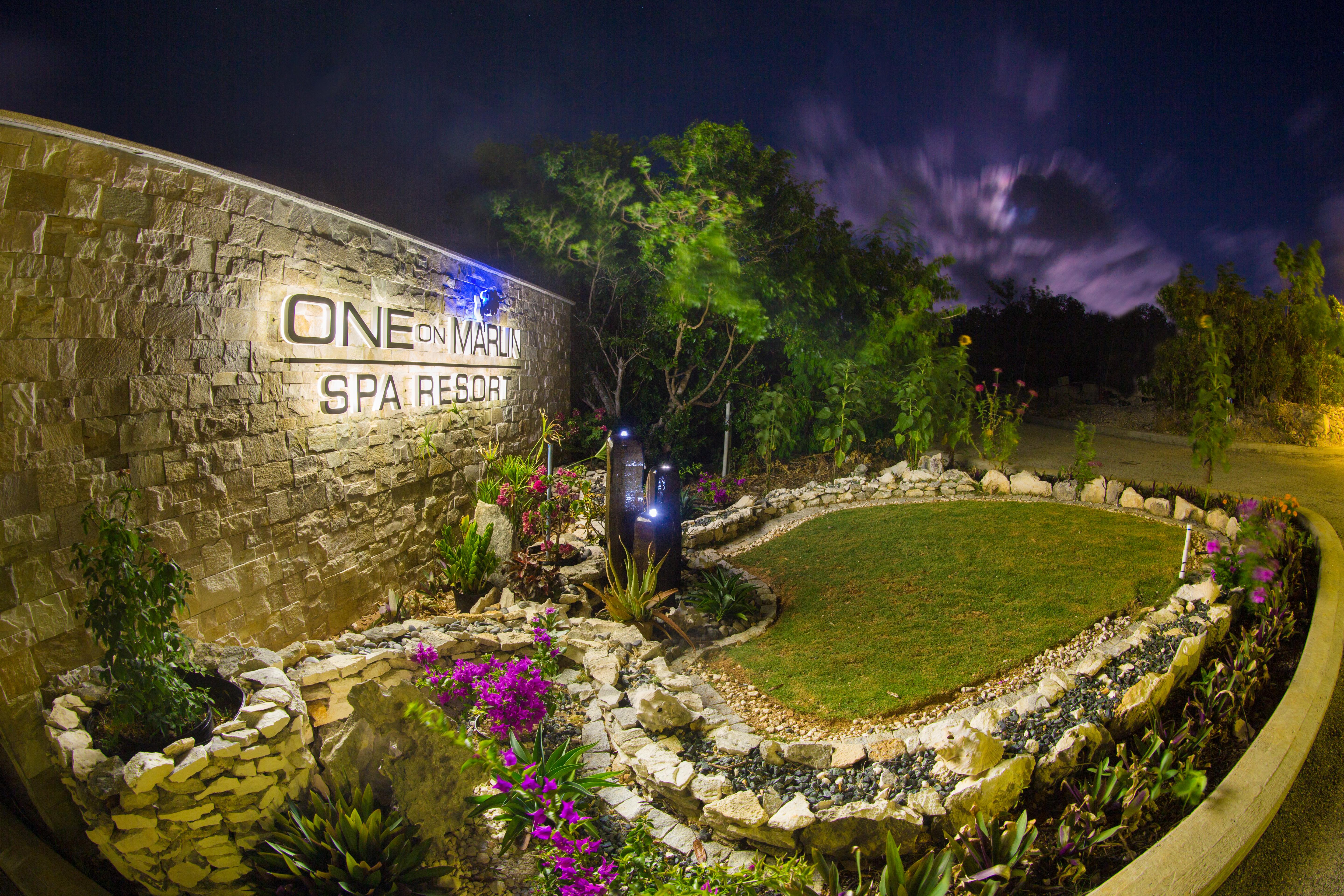 One On Marlin Resort (Adults Only) Turtle Cove Exterior foto